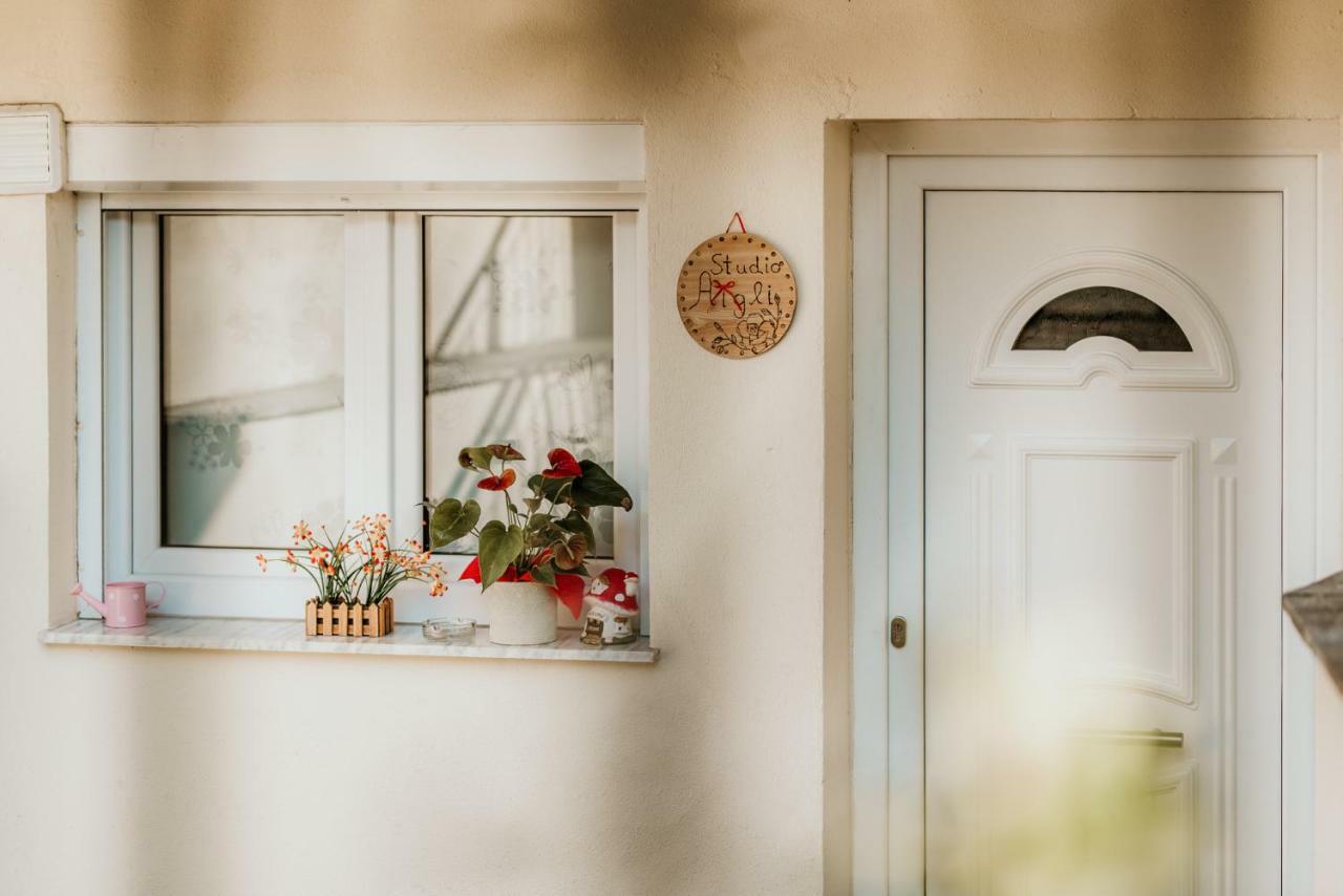 Aigli Apartment *